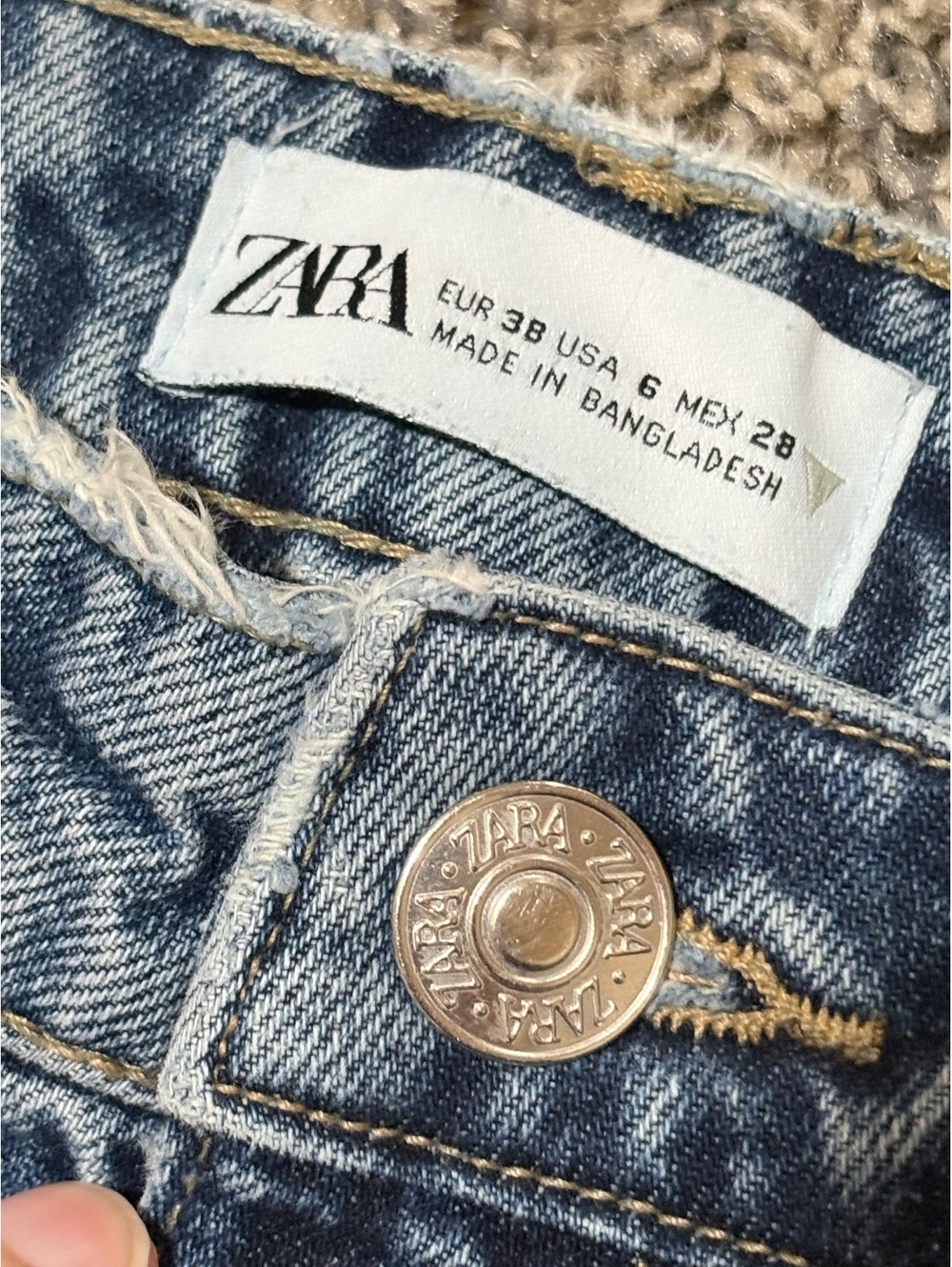 Zara Women's High Rise Mom Jeans Tapered Leg Medium Wash Size 6 Mex 28